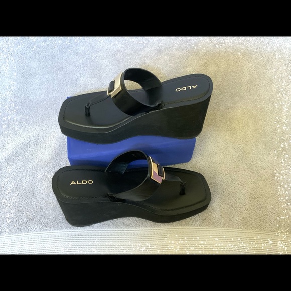 Black platform slippers - Picture 5 of 5